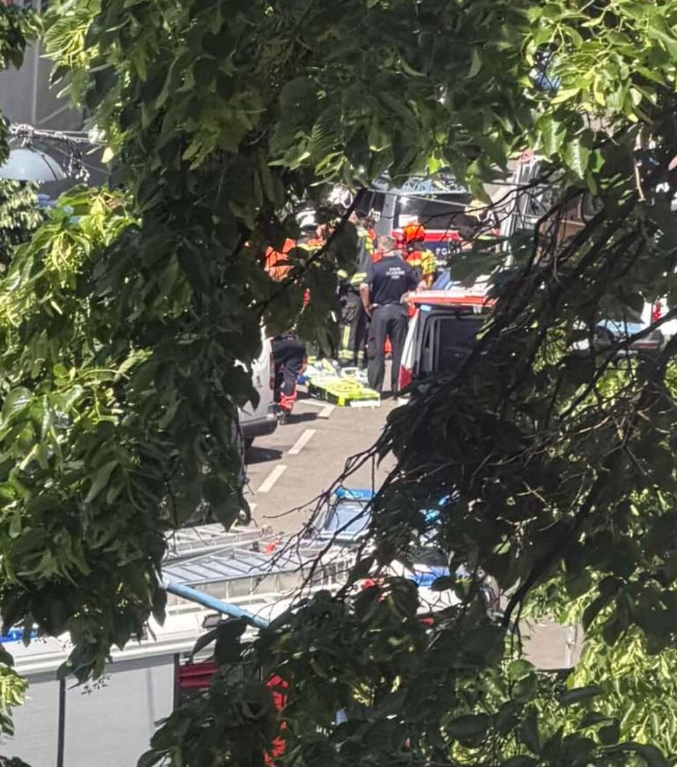 Großeinsatz! Kind in Wien von Auto erfasst