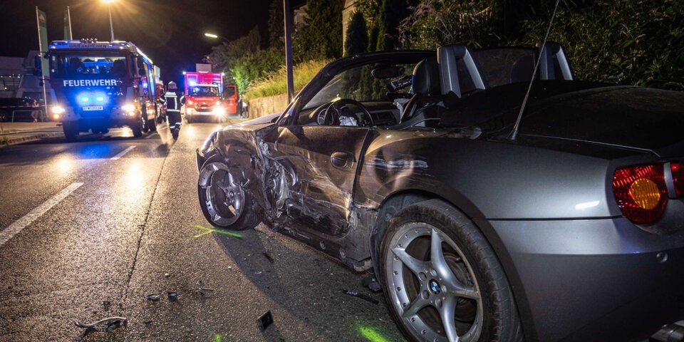 Raser sorgt für Unfall mit drei Verletzten