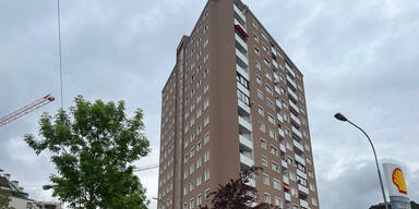 Vater wollte sich mit seinem Kind (2) aus Fenster im 13. Stock st&uuml;rzen