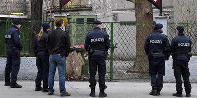 Aktivisten besetzten Haus in Wien-Währing 