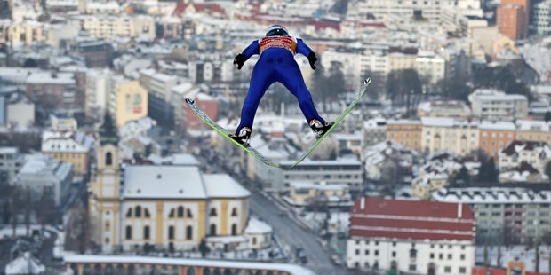 Hayböck gewinnt Quali am Bergisl
