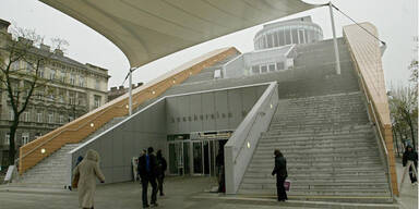 Kabelbrand legt Hauptb&uuml;cherei lahm