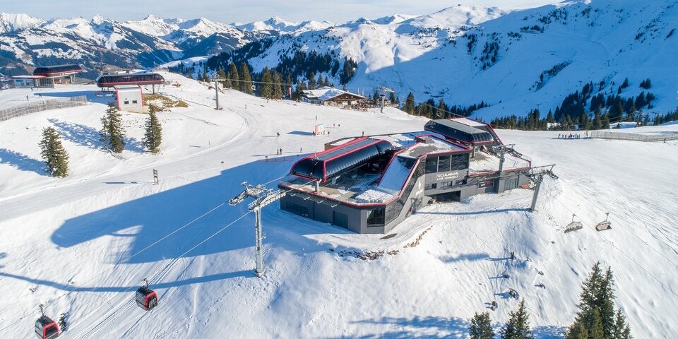Fleckalmbahn: Die 10er-Gondelbahn bietet höchsten Fahrgastkomfort und modernste Seilbahntechnik.