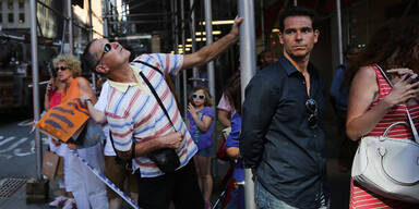 Fensterputzer zitterten in 152m Höhe