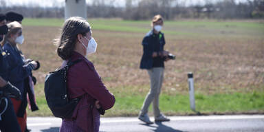 Birgit Hebein bei Demo auf Autobahn angezeigt