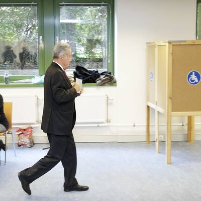 Hier gibt Bundespräsident Heinz Fischer seine Stimme ab.