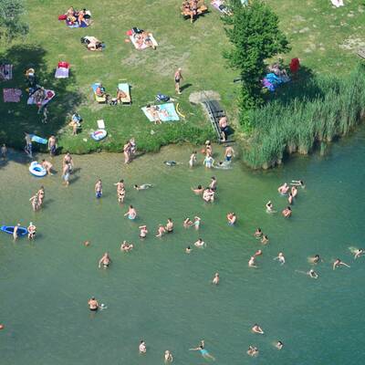 1 Million stürmte die Bäder