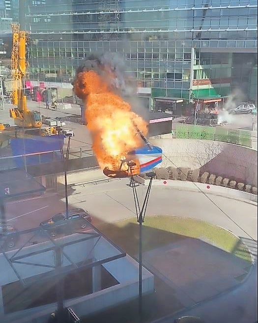 Hemsworth lässt Wien brennen