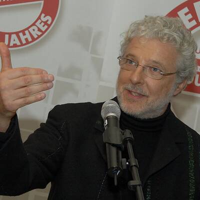 Sandra Cervik, Josefstadt-Schauspielerin