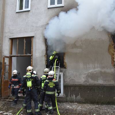 Erste Bilder aus dem explodierten Haus