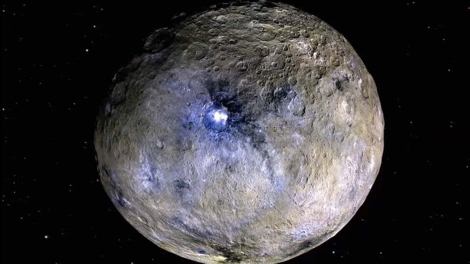 Dies ist ein Bild von Ceres, dem erdnächsten Zwergplaneten im Sonnensystem. Ein neuer Zwergplanet, der extrem weit von der Sonne entfernt ist, könnte soeben entdeckt worden sein. 