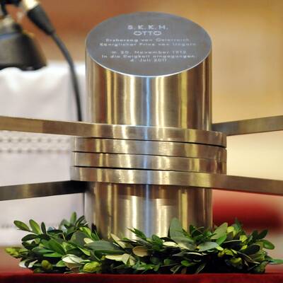 Jetzt ruht sein Herz in der Benediktinerabtei Pannonhalma