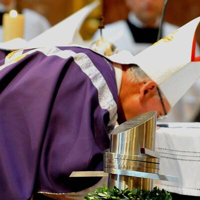 Jetzt ruht sein Herz in der Benediktinerabtei Pannonhalma