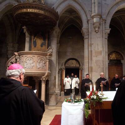Jetzt ruht sein Herz in der Benediktinerabtei Pannonhalma