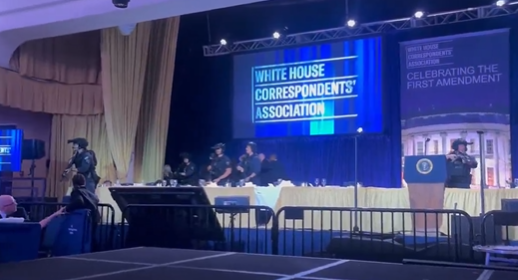 SCHÜSSE BEI TRUMP-DINNER: Präsident evakuiert