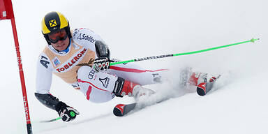 Hirscher trotz Pleite Weltcup-Führender