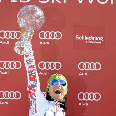 Große Kristallkugel für Hirscher