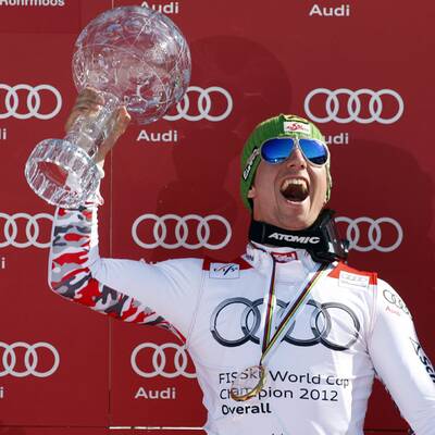 Große Kristallkugel für Hirscher