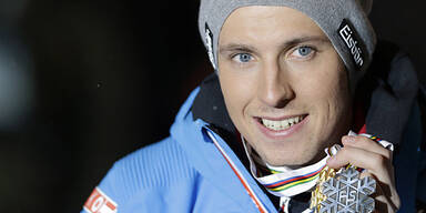 Hirscher gefeierter Held auf Medal Plaza