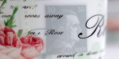 Möbelhaus verkaufte Hitler-Tassen