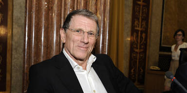 Hochegger  klagt KHG auf 32 Millionen