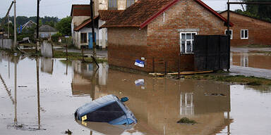 Über 140 Tote bei Überschwemmungen 