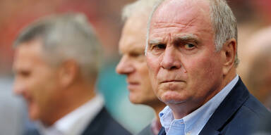 Hoeneß rechnet mit Kahn ab: Hätten ihn auch beim Triple gefeuert