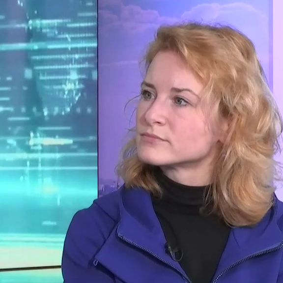 SPÖ-Ministerin Eva-Maria Holzleitner im Interview | Isabelle Daniel