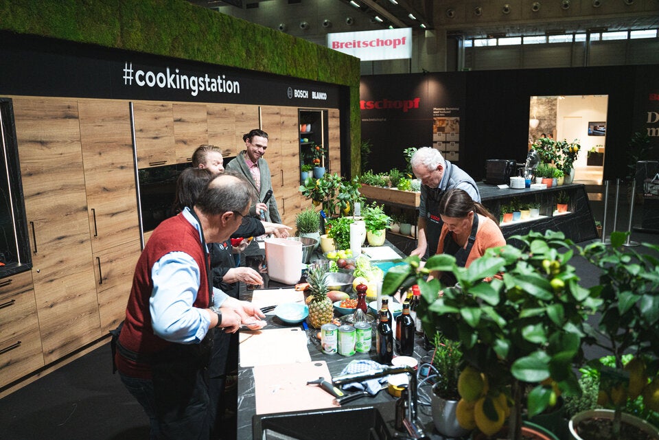 Cooking-Station zeiht Genießer und Gourmets an.