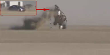 Video: Horror-Crash bei 330 km/h