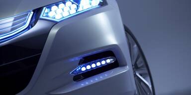 Honda Insight als Antwort auf Hybrid-Platzhirsch Prius