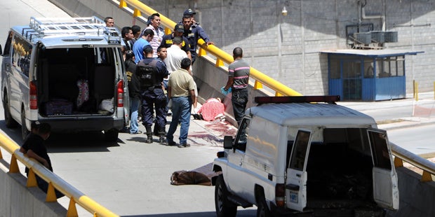 Drei Models brutal hingerichtet