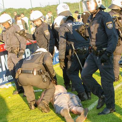 Hooligan-Schlacht bei Lindner-Testspiel