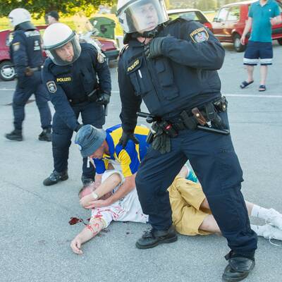 Hooligan-Schlacht bei Lindner-Testspiel