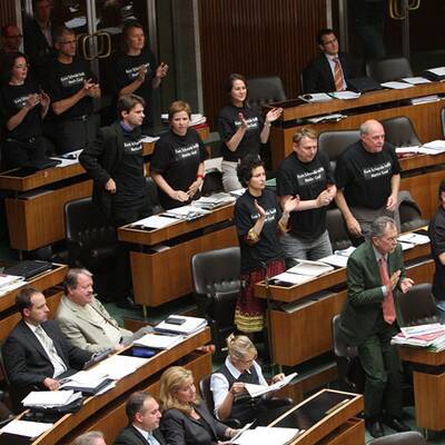 Hochs und Tiefs im Parlamentsstadion
