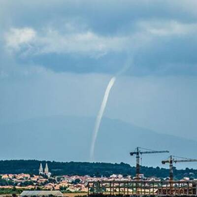 Gewaltige Blitze schlugen ein