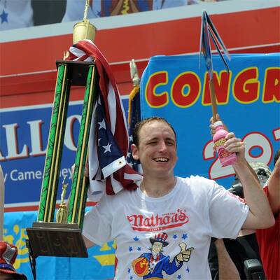 62 Hotdogs in 10 Minuten