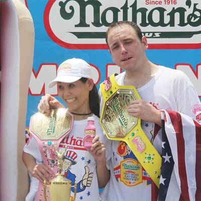 62 Hotdogs in 10 Minuten