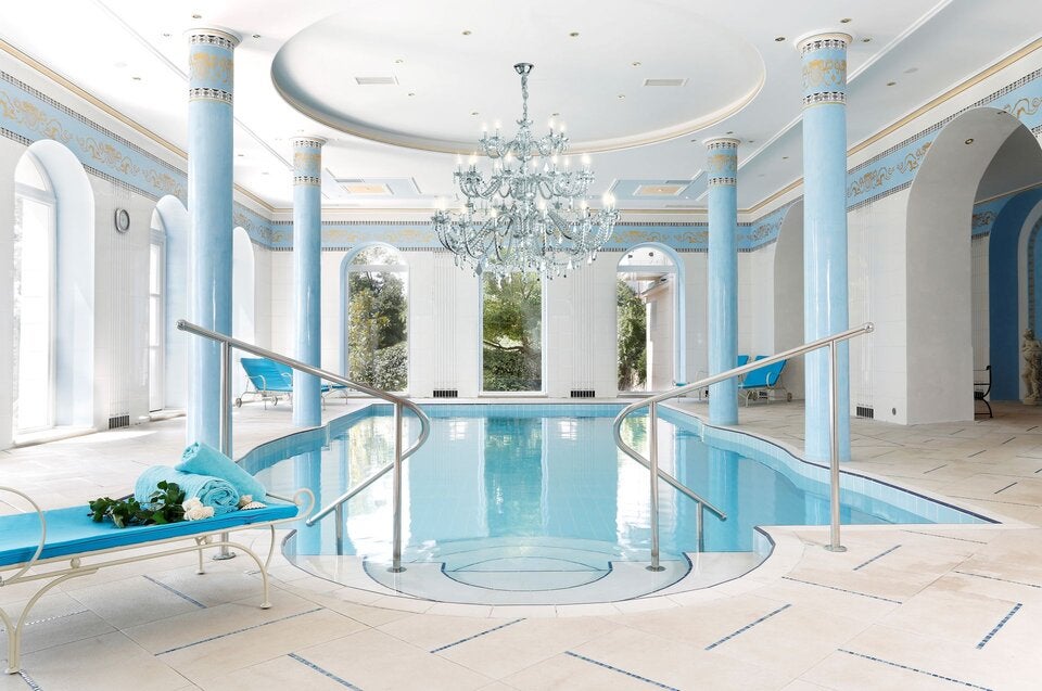 Elegante Schwimmbad im Kvarner Palace Hotel in Crkvenica.