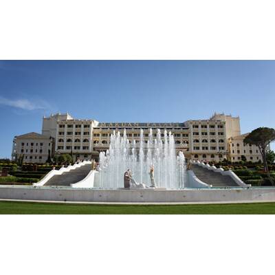 Stars eröffnen Luxus-Hotel in Antalya