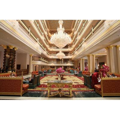 Stars eröffnen Luxus-Hotel in Antalya