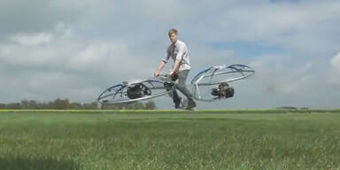 Verr&uuml;ckt: T&uuml;ftler baut sich ein Hoverbike