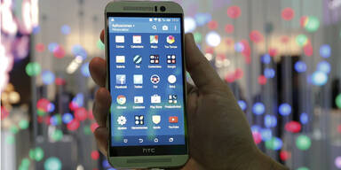 HTC Smartphones im freien Fall