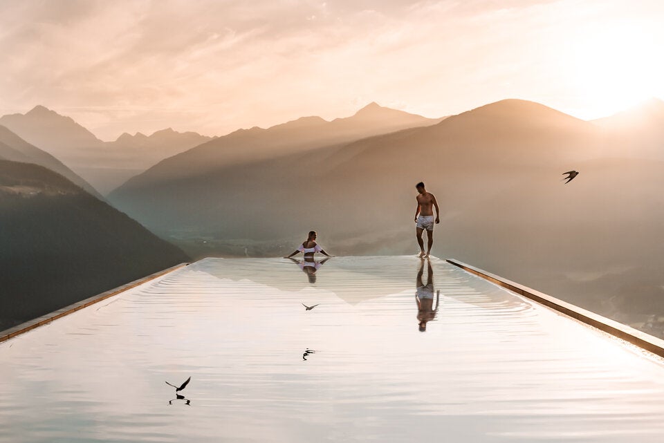 Schwimmen in 12 Metern Höhe. 