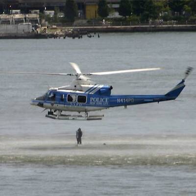 Hubschrauber kollidiert mit Kleinflugzeug