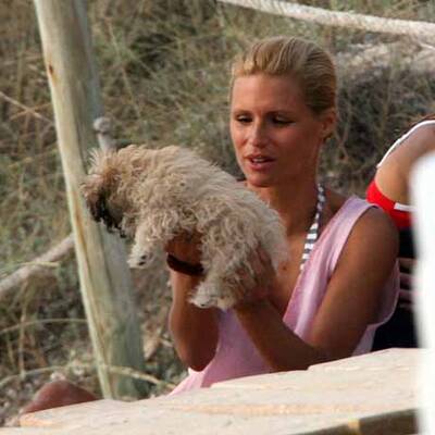 Süße Badenixe: Michelle Hunziker auf Formentera