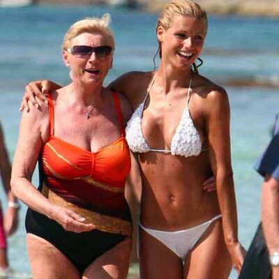 Süße Badenixe: Michelle Hunziker auf Formentera