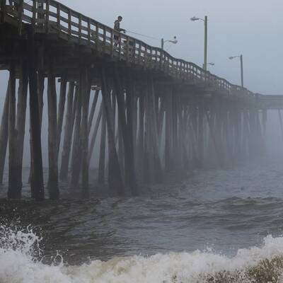 Wann trifft Arthur auf Land?
