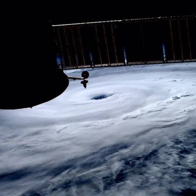 Wann trifft Arthur auf Land?