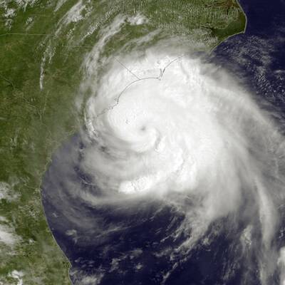 Wann trifft Arthur auf Land?